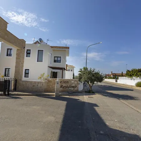 Annamaria Αγία Νάπα
